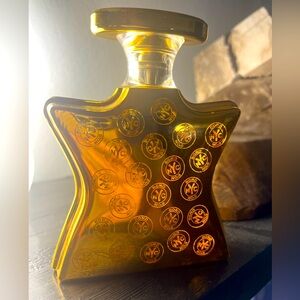 Bond no 9 signature scent